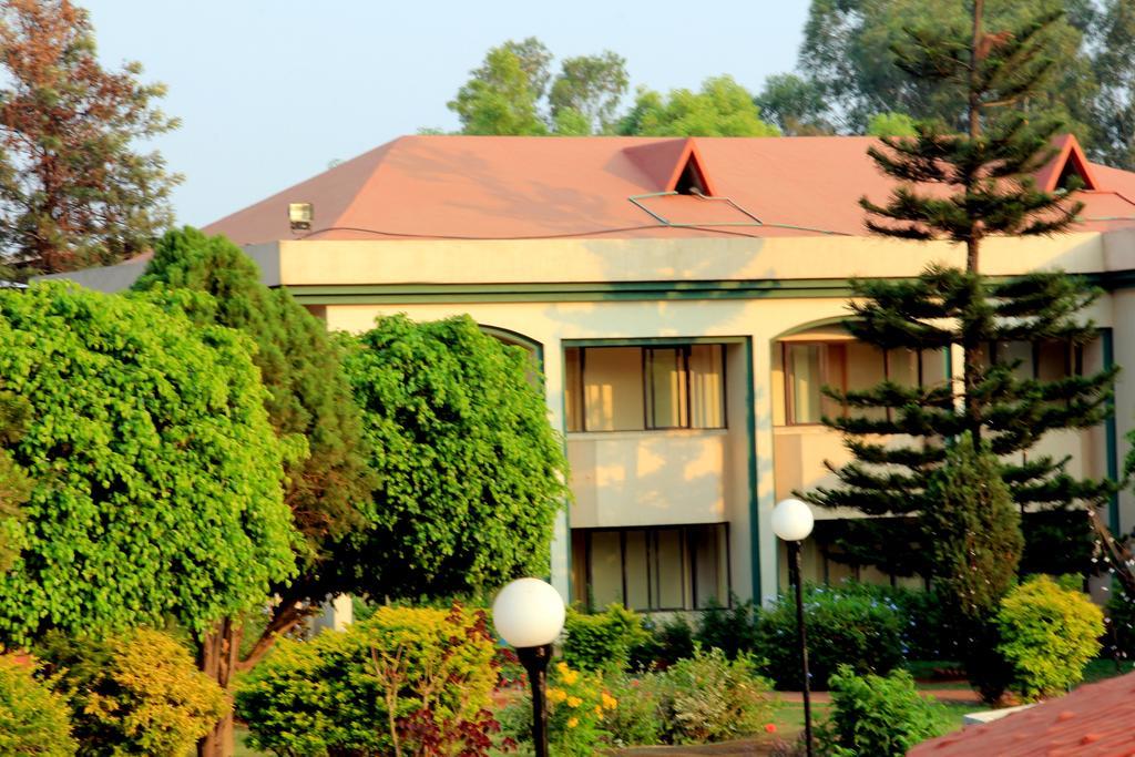 Blue Country Resort Panchgani Exterior photo