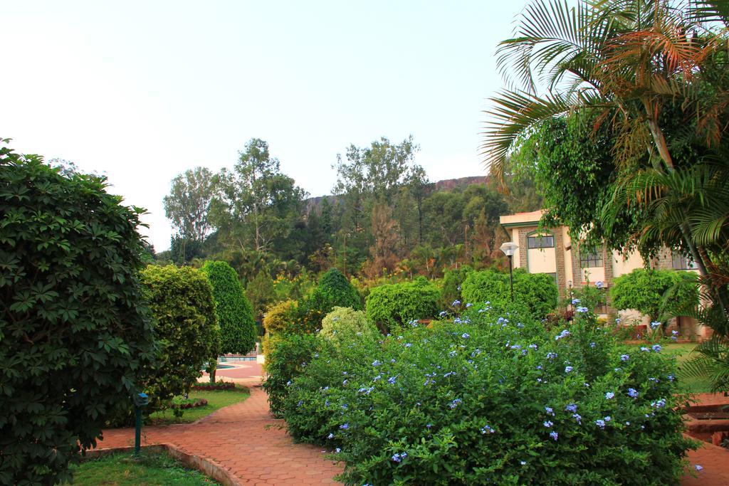 Blue Country Resort Panchgani Exterior photo