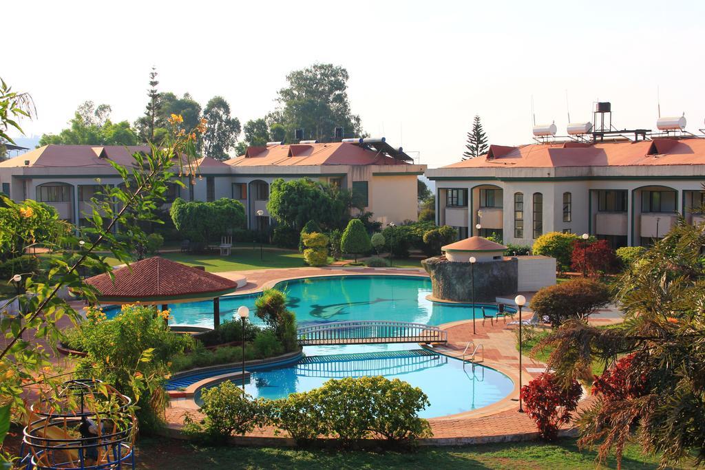 Blue Country Resort Panchgani Exterior photo