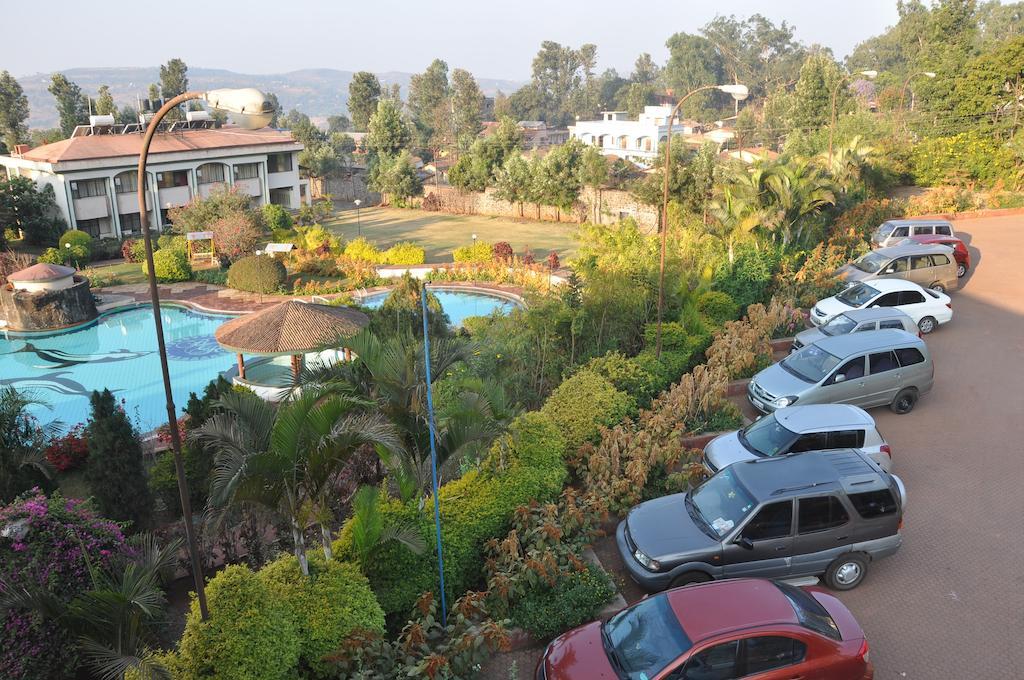 Blue Country Resort Panchgani Exterior photo